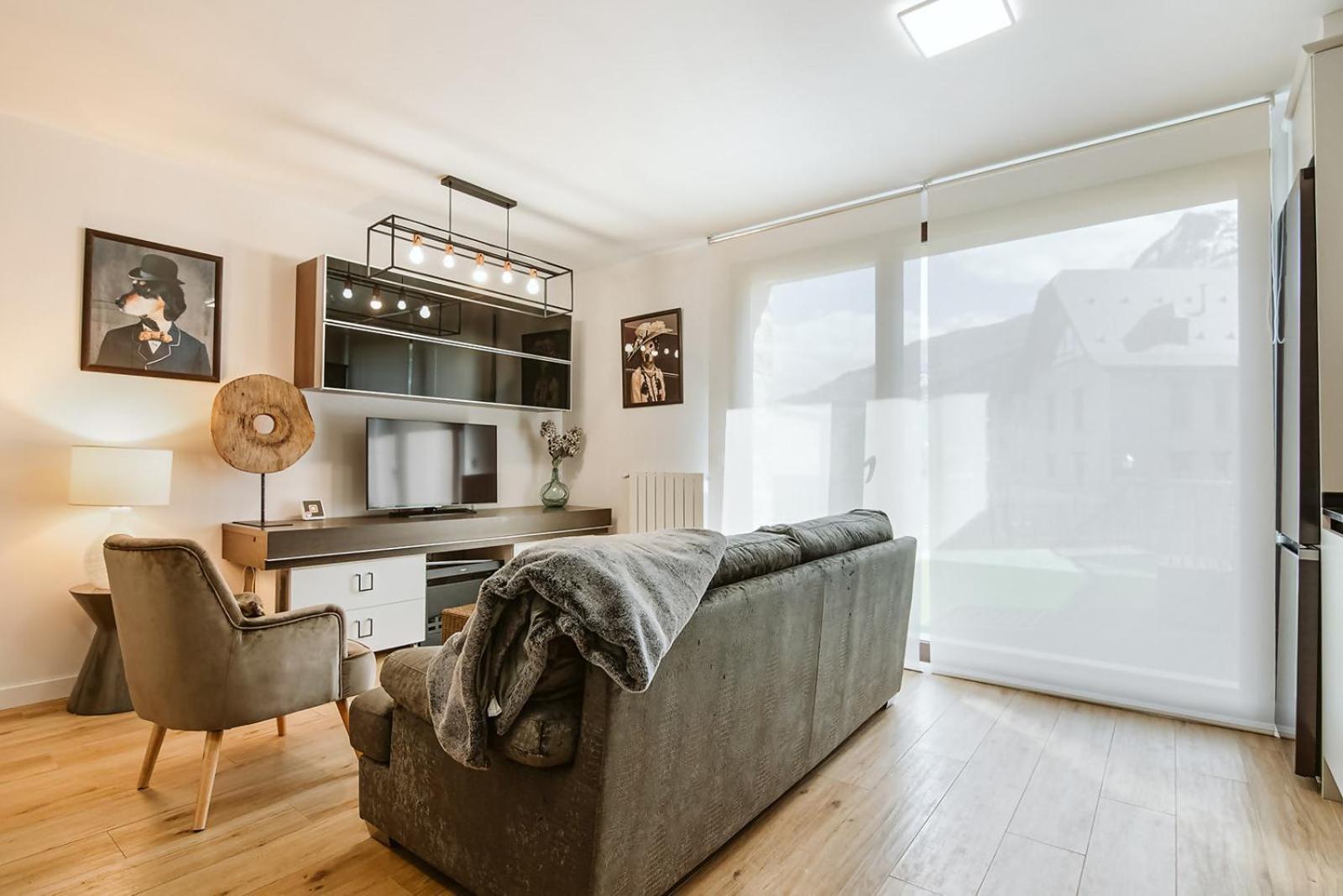Casa Rosana Apartamento De Diseno Con Terraza Sallent de Gállego Exterior foto